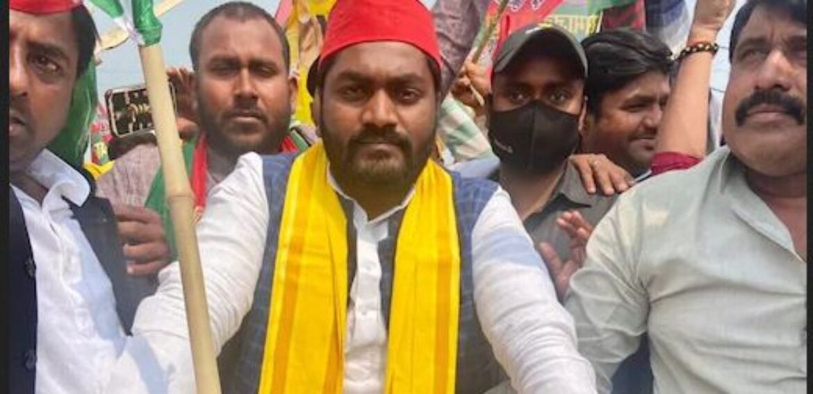 OP Rajbhar के बेटे अरविन्द राजभर पर जानलेवा हमला, बाल-बाल बची जान, पुलिस पर लगाए गंभीर आरोप