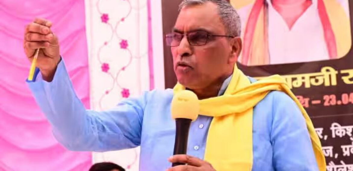 UP Politics: BJP से दूरी, अखिलेश यादव से करीबी, ओम प्रकाश राजभर के नए प्रयोग में ये नेता भी देंगे साथ?