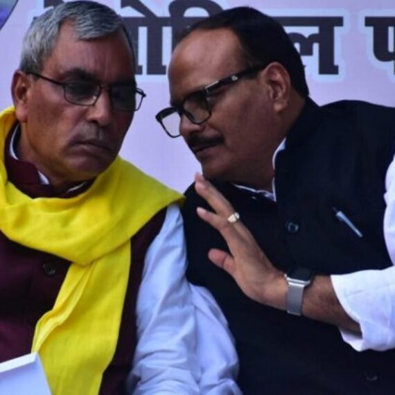 UP Politics: अमेठी में डिप्टी सीएम ने सुभसपा के राष्ट्रीय अध्यक्ष OP Rajbhar को बताया मित्र, राजनीतिक हलचले तेज, क्या गठबंधन की तैयारी?